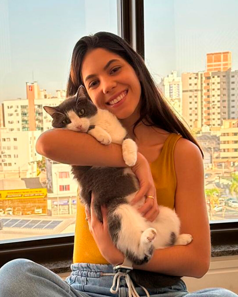 Beatriz Canarin de Oliveira